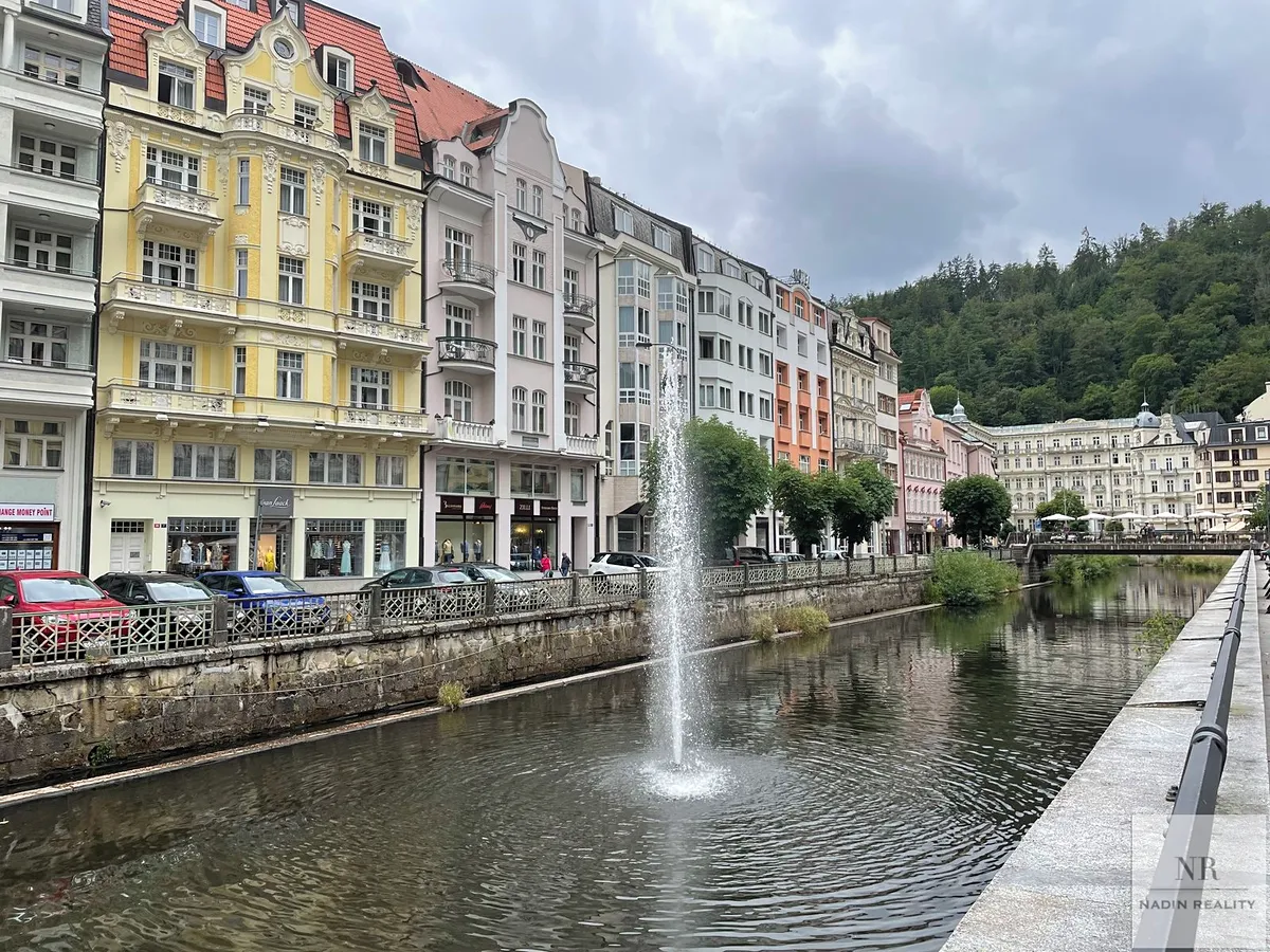 Pronájem obchodního prostoru 131 m²